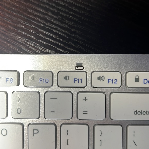 Bluetooth Wireless Keyboard - Picture 2 of 5